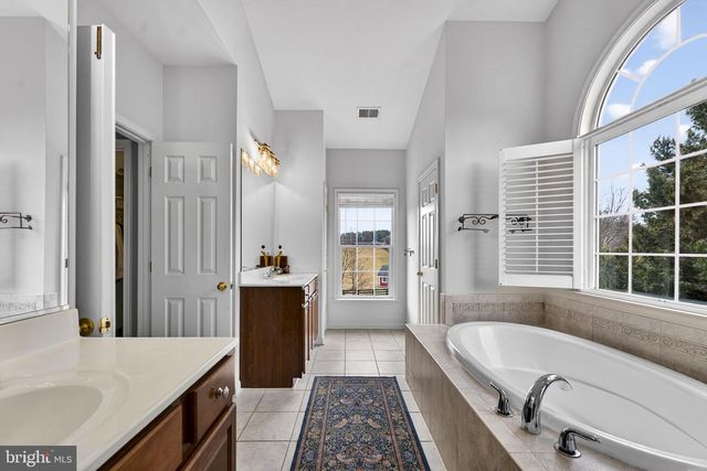 39054 OLD STAGE PL, Waterford, VA 20197