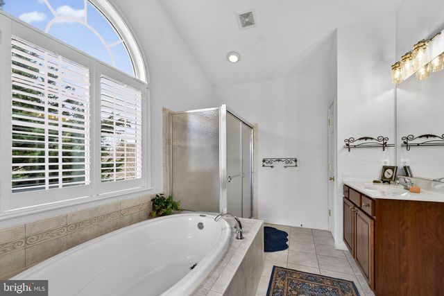 39054 OLD STAGE PL, Waterford, VA 20197