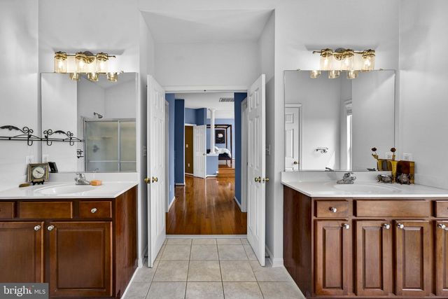 39054 OLD STAGE PL, Waterford, VA 20197