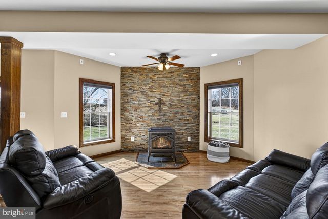 39054 OLD STAGE PL, Waterford, VA 20197