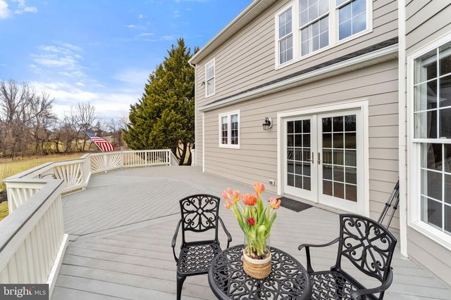 39054 OLD STAGE PL, Waterford, VA 20197