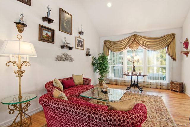 5 Wood Hollow Drive, Westhampton, NY 11977