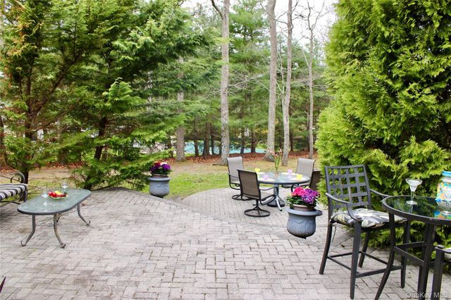 5 Wood Hollow Drive, Westhampton, NY 11977