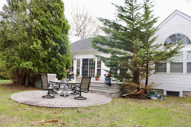 5 Wood Hollow Drive, Westhampton, NY 11977