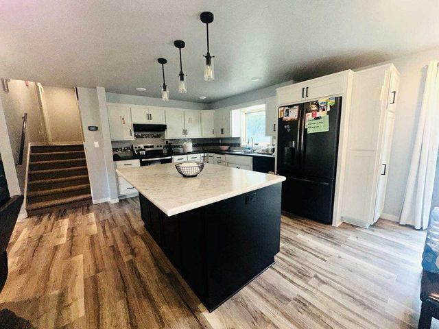 550 HARVEST ROAD, Green Bay, WI 54302