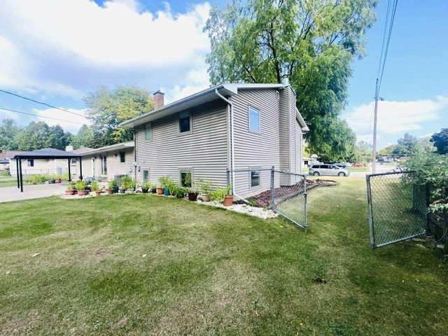 550 HARVEST ROAD, Green Bay, WI 54302