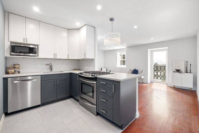 3 Hanover Sq Apt 19J, New York City, NY 10004