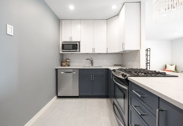 3 Hanover Sq Apt 19J, New York City, NY 10004