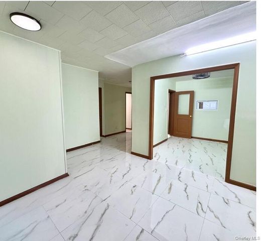 13870 Elder Avenue Avenue 1st floor unit, Flushing, NY 11355