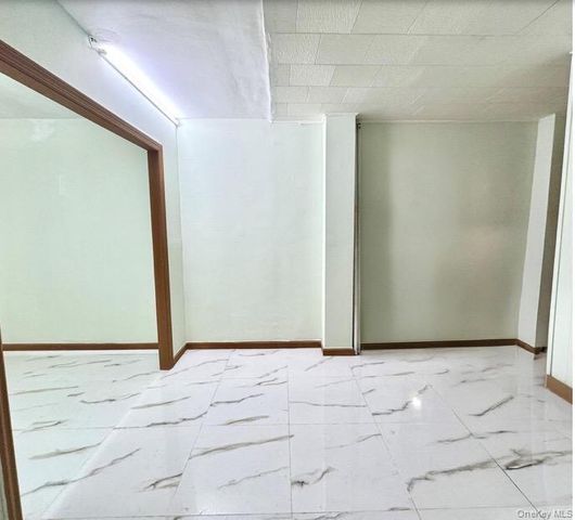 13870 Elder Avenue Avenue 1st floor unit, Flushing, NY 11355