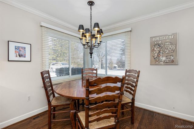 4260 Wabeek Lake Drive S, West Bloomfield Charter Township, MI 48302