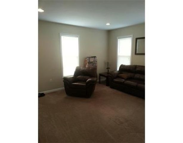 414 E Central St 1, Franklin, MA 02038