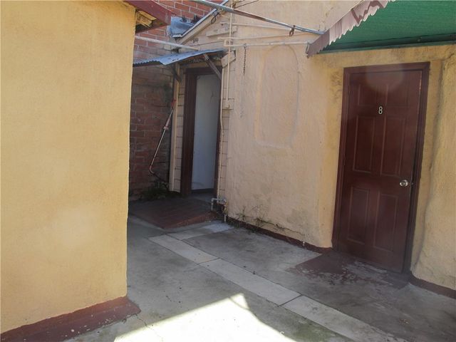 3000 Cazador, Los Angeles, CA 90065