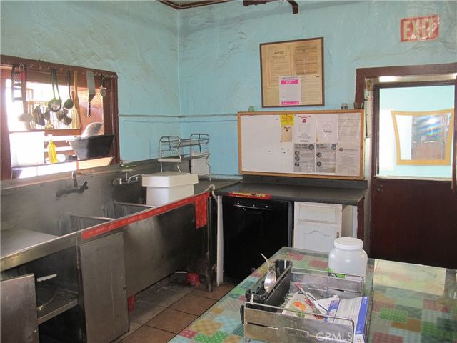 3000 Cazador, Los Angeles, CA 90065