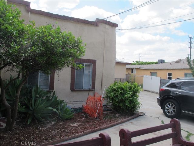 3000 Cazador, Los Angeles, CA 90065