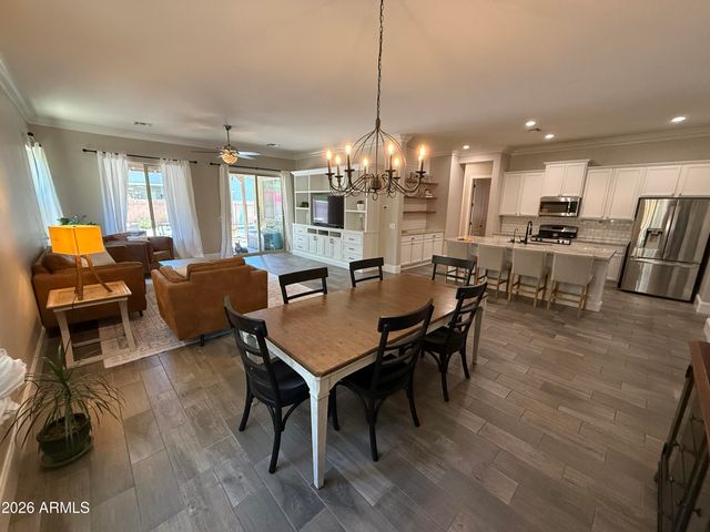 4095 E COMSTOCK Drive, Gilbert, AZ 85296