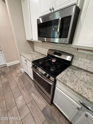 4095 E COMSTOCK Drive, Gilbert, AZ 85296