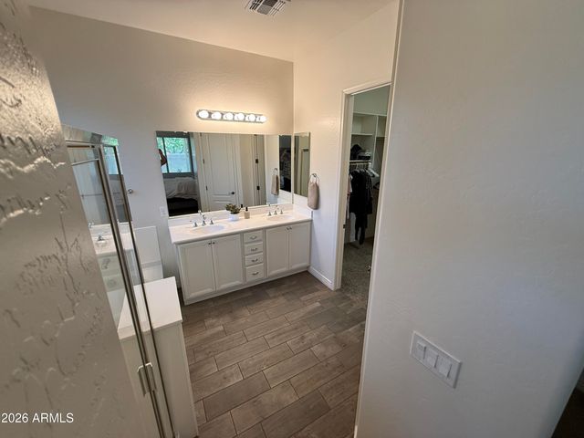4095 E COMSTOCK Drive, Gilbert, AZ 85296