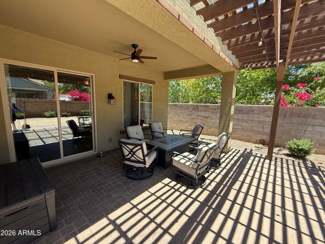 4095 E COMSTOCK Drive, Gilbert, AZ 85296