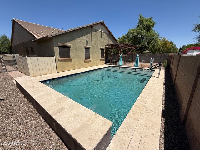 4095 E COMSTOCK Drive, Gilbert, AZ 85296
