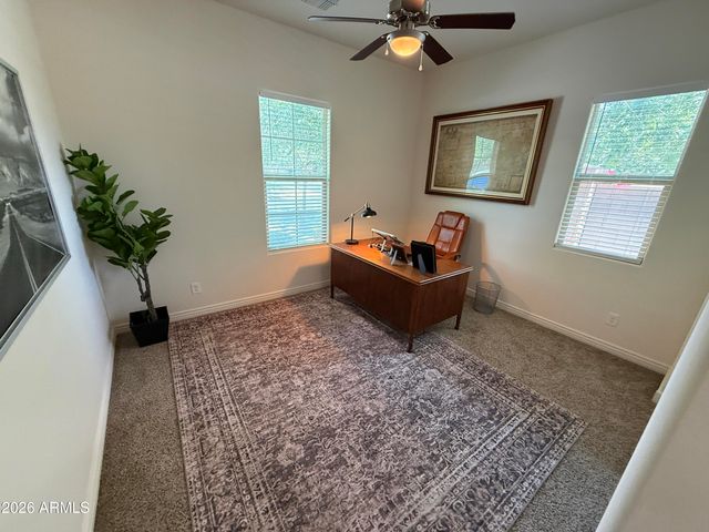 4095 E COMSTOCK Drive, Gilbert, AZ 85296