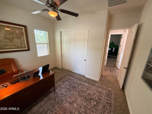 4095 E COMSTOCK Drive, Gilbert, AZ 85296