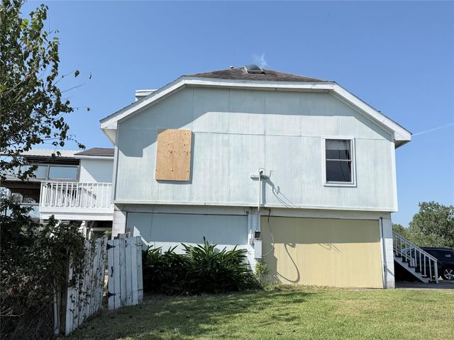 4436 Scenic Drive, Dickinson, TX 77539