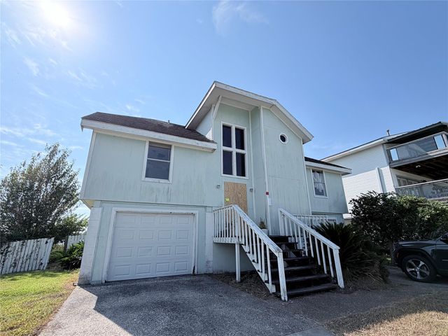 4436 Scenic Drive, Dickinson, TX 77539