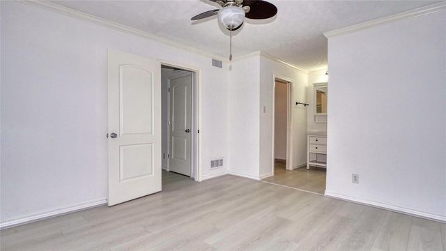 5538 Holly Street 316, Houston, TX 77081