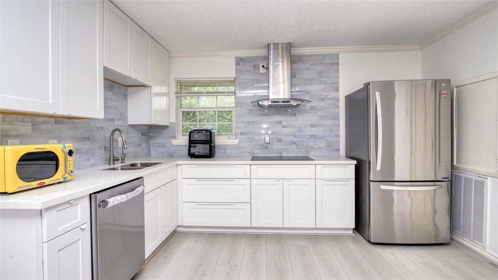 5538 Holly Street 316, Houston, TX 77081