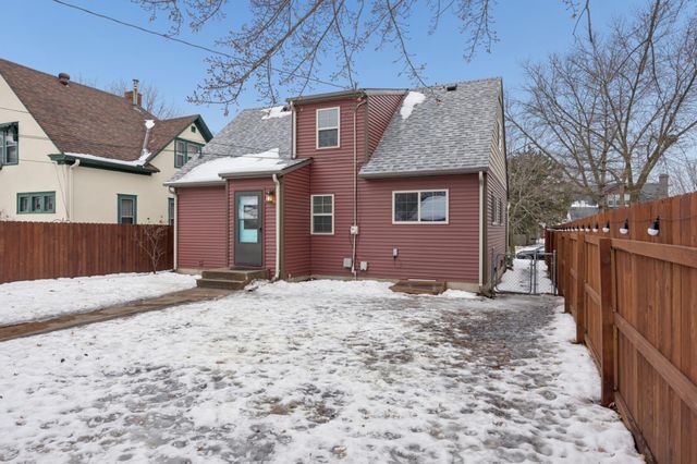 706 13th Avenue S, Saint Cloud, MN 56301