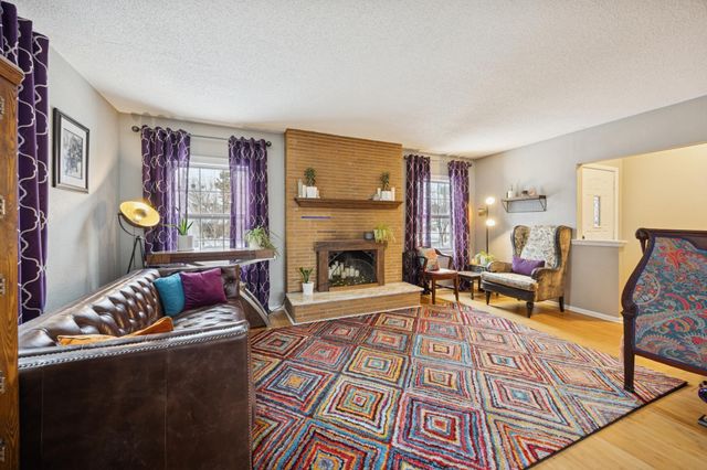 706 13th Avenue S, Saint Cloud, MN 56301