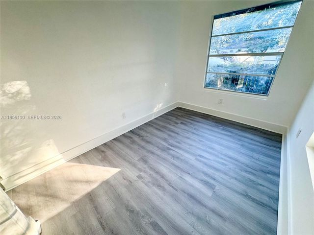 7528 NE 3rd Ct, Miami, FL 33138