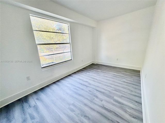 7528 NE 3rd Ct, Miami, FL 33138