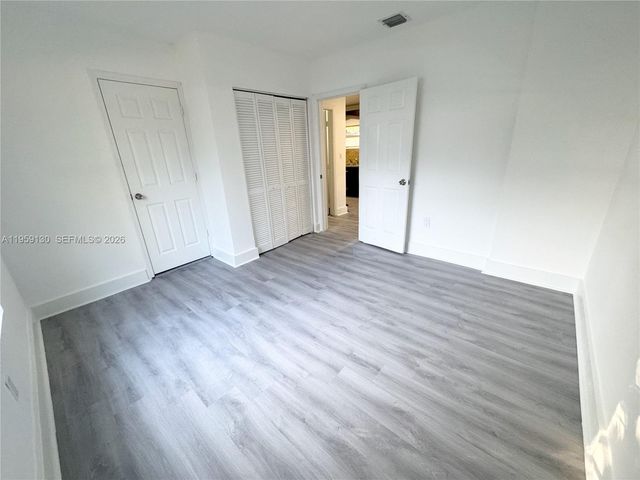 7528 NE 3rd Ct, Miami, FL 33138