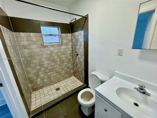 7528 NE 3rd Ct, Miami, FL 33138