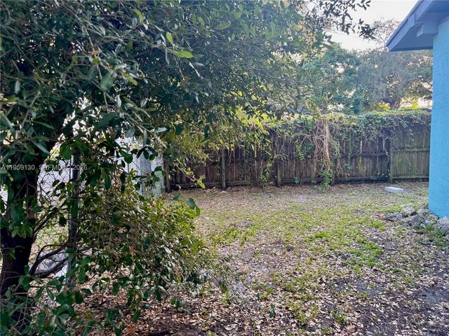 7528 NE 3rd Ct, Miami, FL 33138