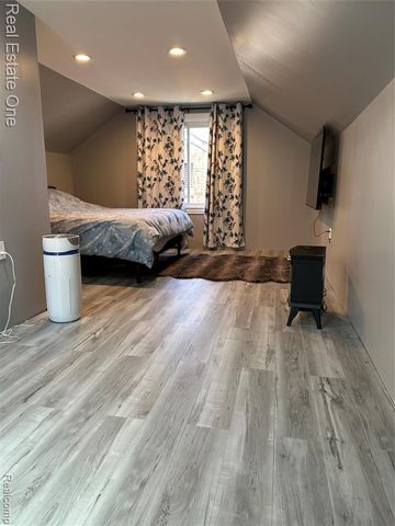 20489 Andover Street, Highland Park, MI 48203