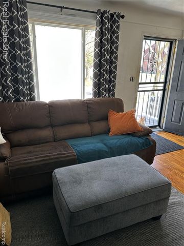 20489 Andover Street, Highland Park, MI 48203