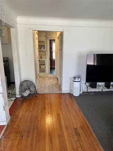 20489 Andover Street, Highland Park, MI 48203