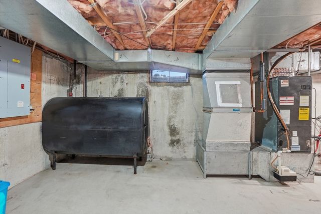 202 Torrey Ln Ext 202, Holden, MA 01520