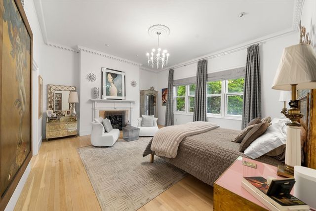 260 Beacon 4, Boston, MA 02116