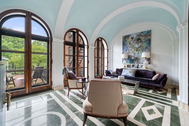 260 Beacon 4, Boston, MA 02116