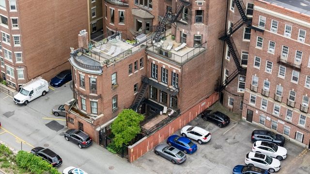 260 Beacon 4, Boston, MA 02116