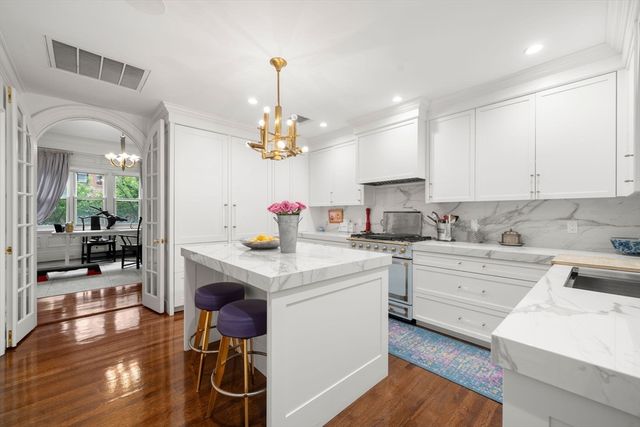 260 Beacon 4, Boston, MA 02116