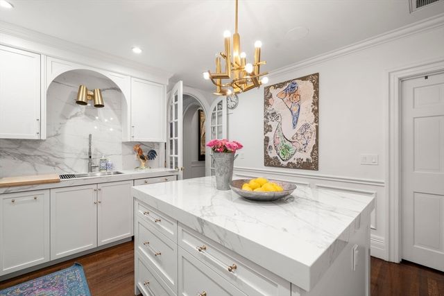 260 Beacon 4, Boston, MA 02116