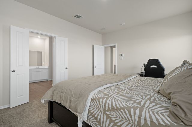 649 Lightheart Lane, Lavon, TX 75166