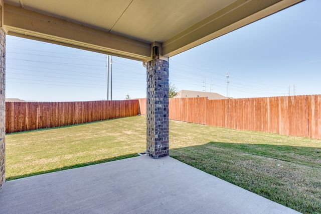 649 Lightheart Lane, Lavon, TX 75166