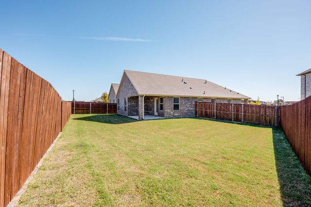 649 Lightheart Lane, Lavon, TX 75166