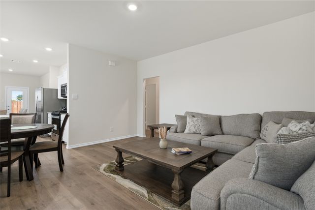 649 Lightheart Lane, Lavon, TX 75166